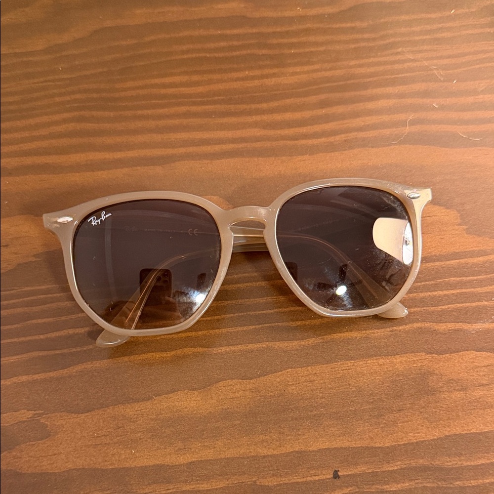 Ray-Ban Tan Sunglasses